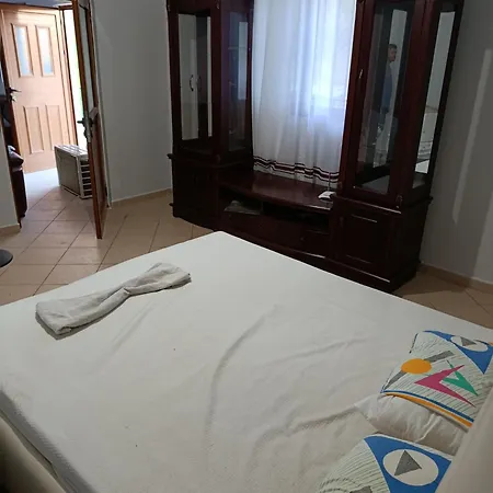 Aranit Villa's * Sarandë